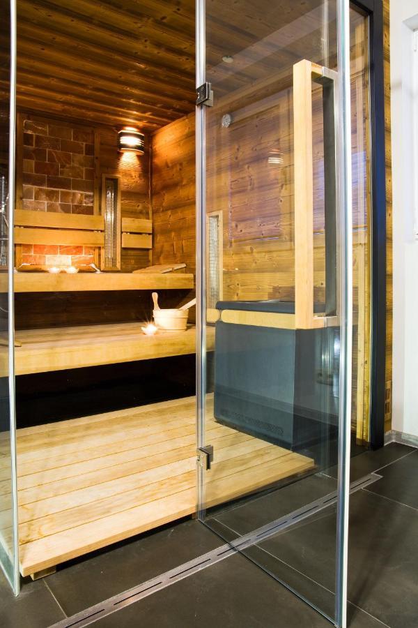 Apartmány a Wellness VMAL s.r.o. Skuteč Esterno foto