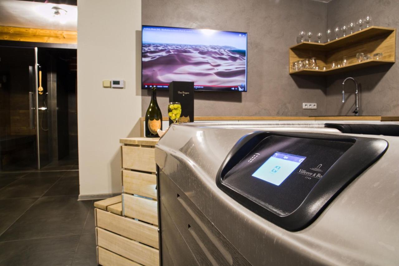 Apartmány a Wellness VMAL s.r.o. Skuteč Esterno foto